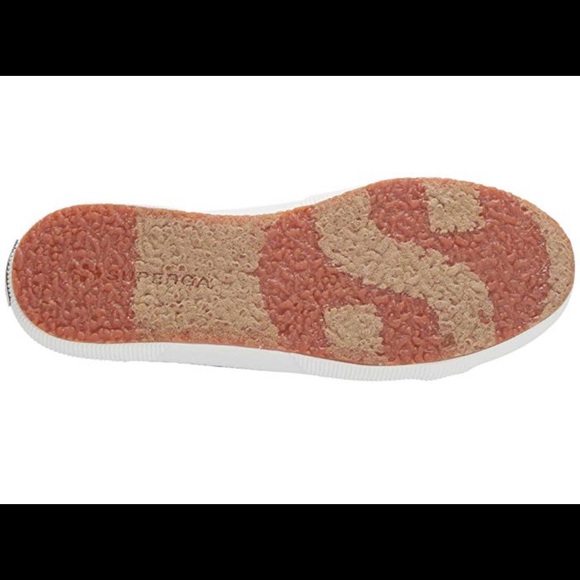 Shoes - Picture 3 of 9